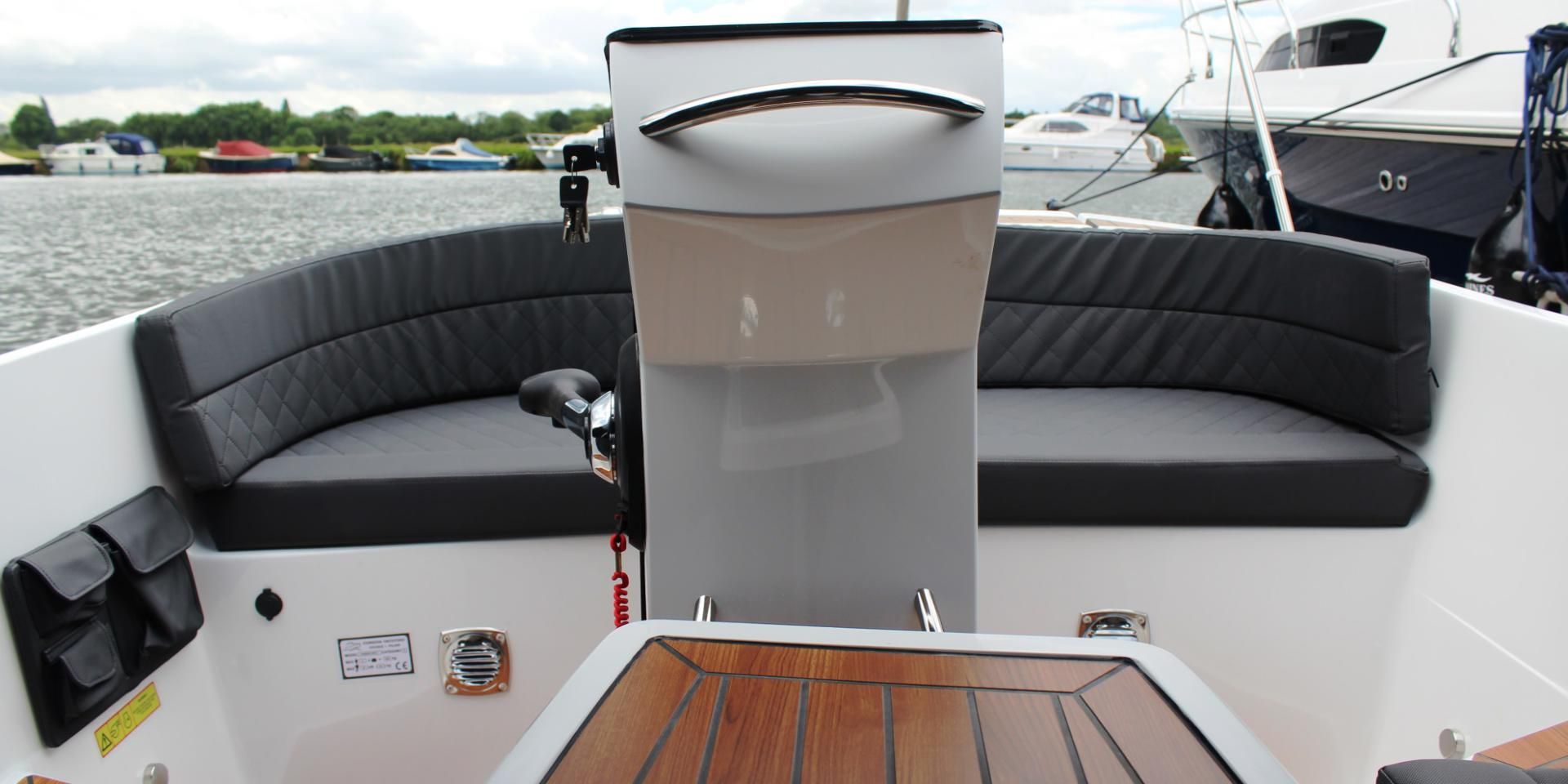 Corsiva 500 Tender - Boot
