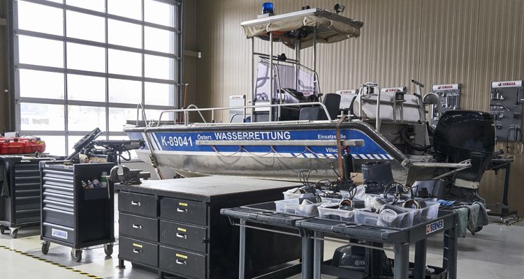 Bootsservice bei der Jetmarine in Kärnten